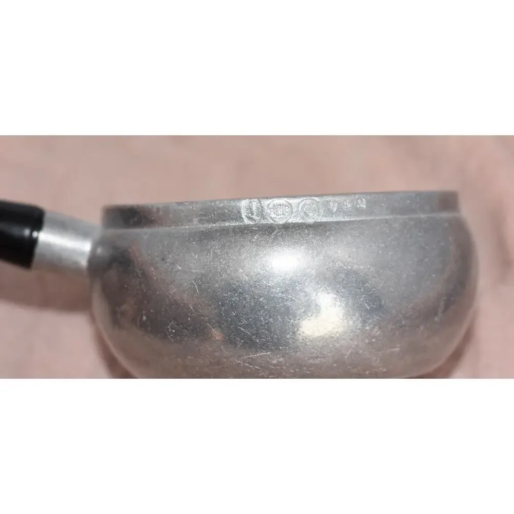 WILTON ARMETALE RWP, Pewter Gravy Butter Sauce Pan W/ Spout Black Handle